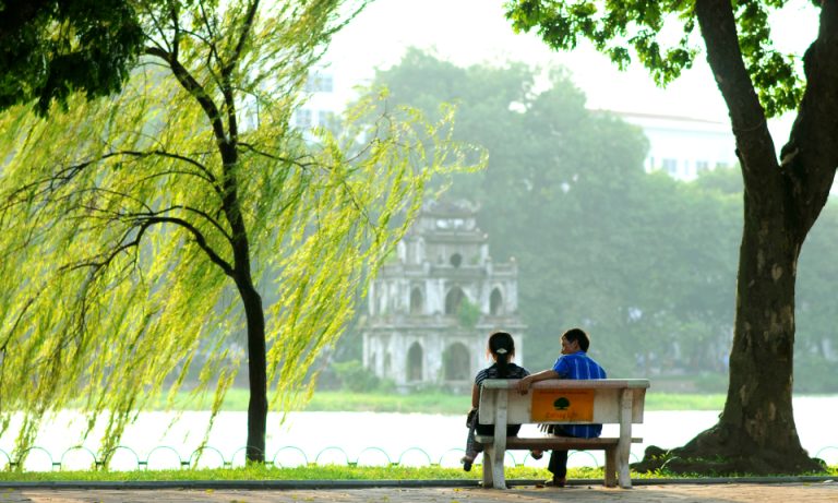 Phóng sự: Thị trường lao động chất lượng cao tại Thủ đô